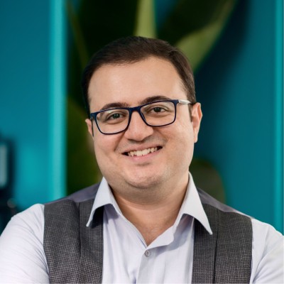 حاتمی آرش  تصویر استاد 