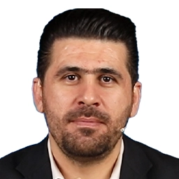 دانا علی تصویر استاد 